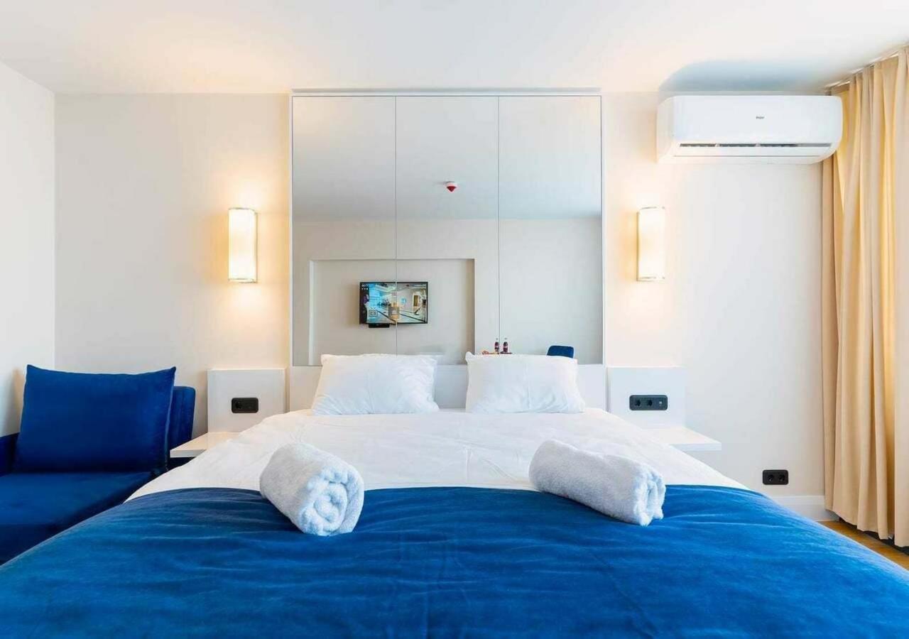Aparthotel Orbi City Sea View Батуми Екстериор снимка