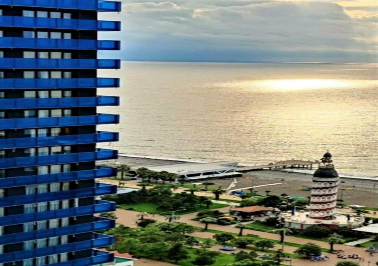 Aparthotel Orbi City Sea View Батуми Екстериор снимка