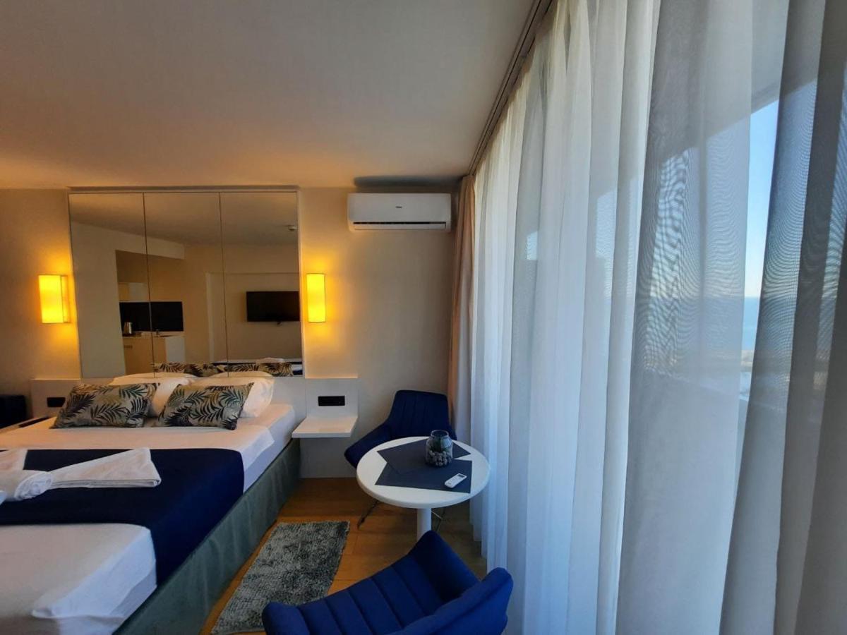 Aparthotel Orbi City Sea View Батуми Екстериор снимка