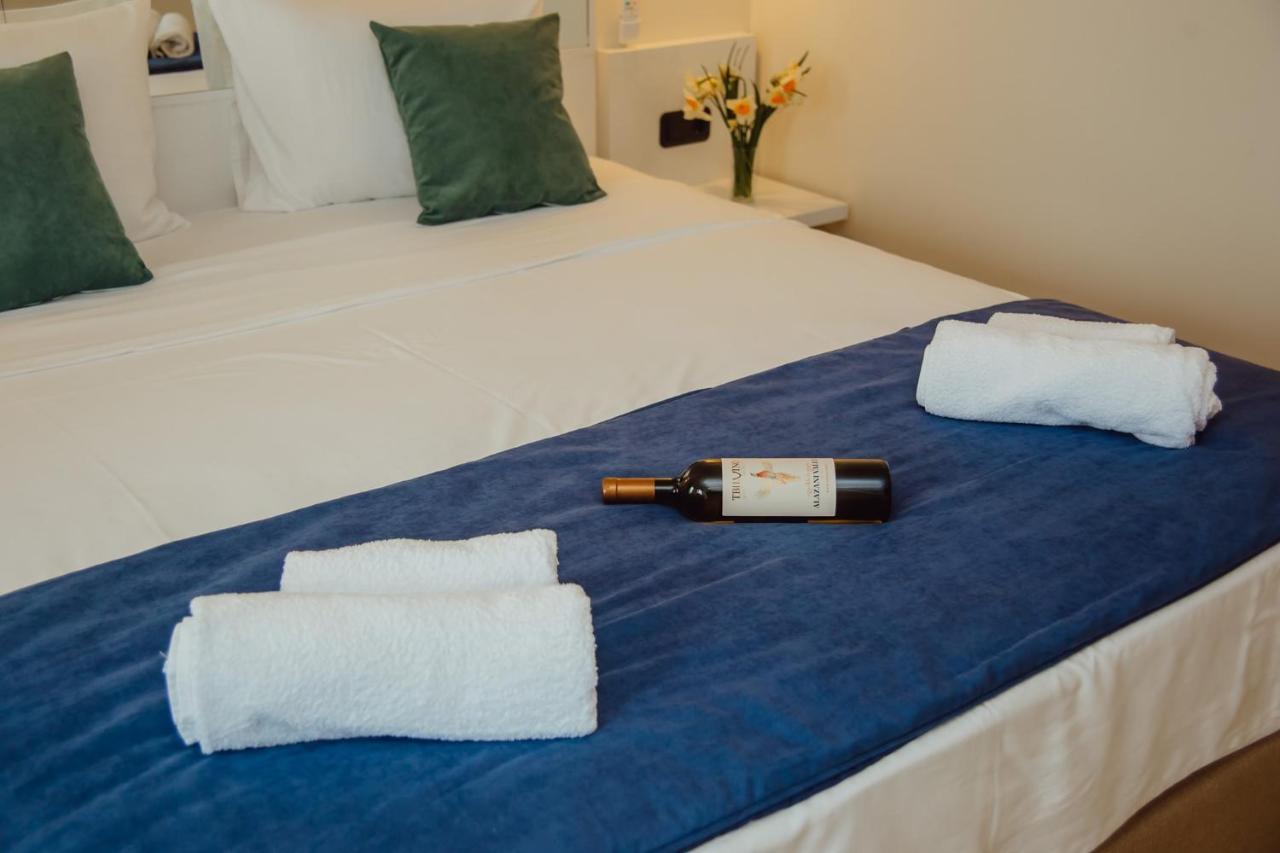 Aparthotel Orbi City Sea View Батуми Екстериор снимка