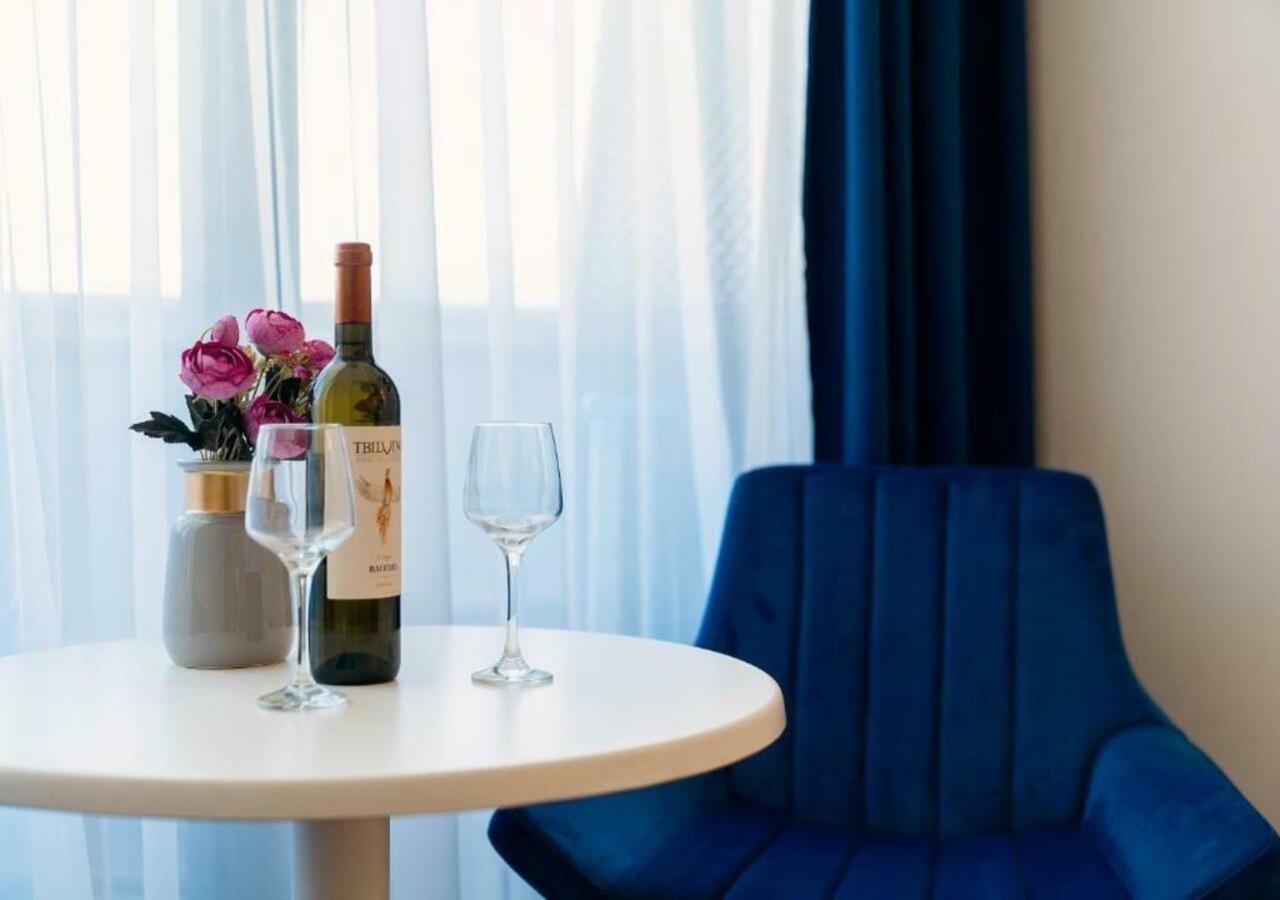 Aparthotel Orbi City Sea View Батуми Екстериор снимка