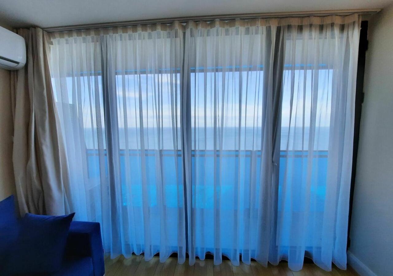 Aparthotel Orbi City Sea View Батуми Екстериор снимка