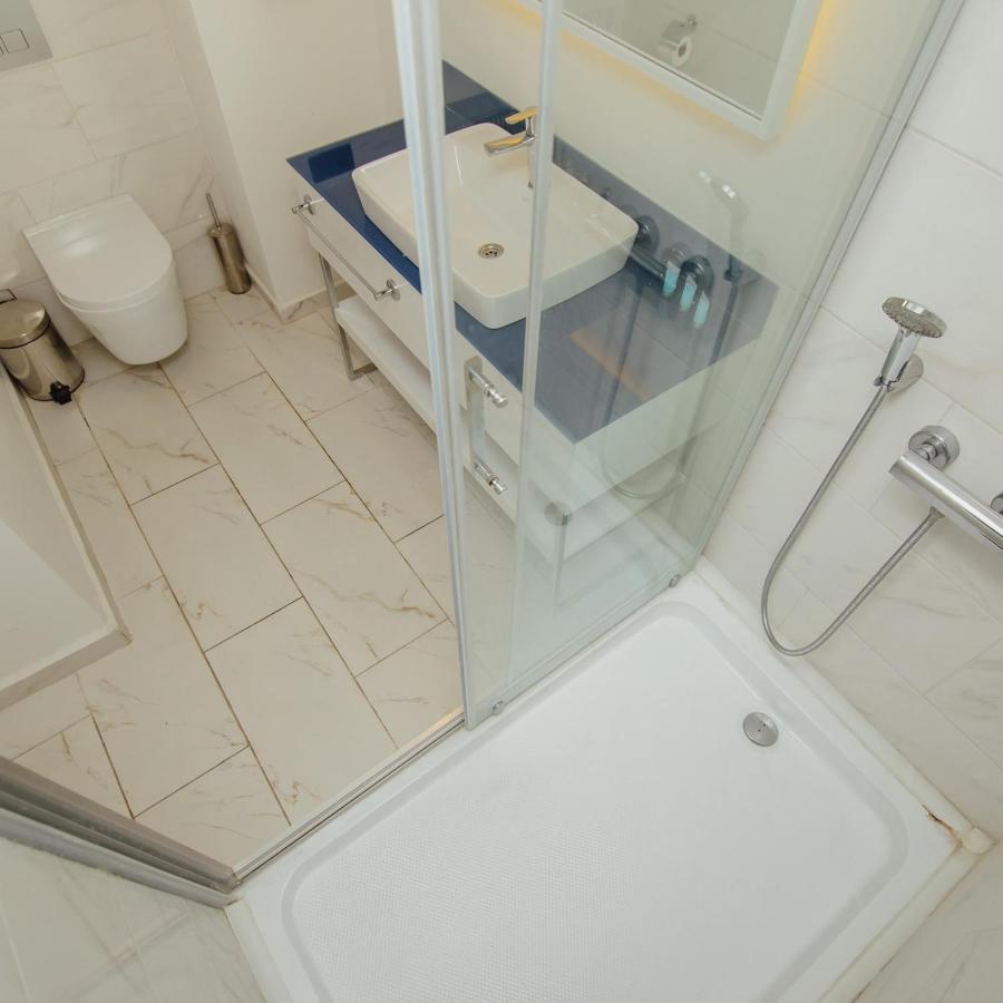 Aparthotel Orbi City Sea View Батуми Екстериор снимка